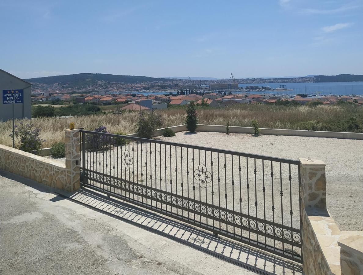 Apartment Nives Trogir Eksteriør bilde