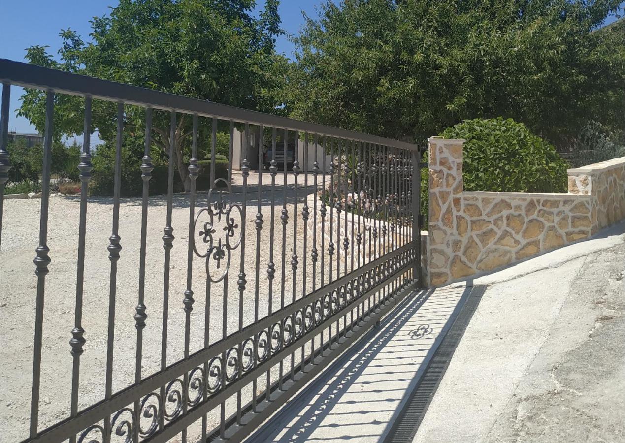 Apartment Nives Trogir Eksteriør bilde