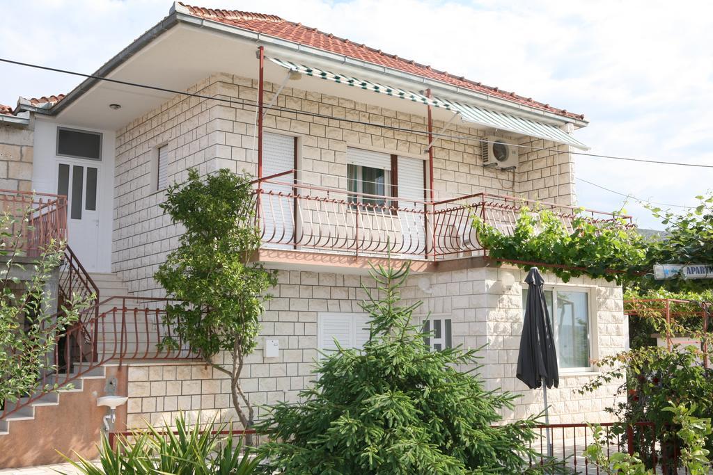 Apartment Nives Trogir Eksteriør bilde