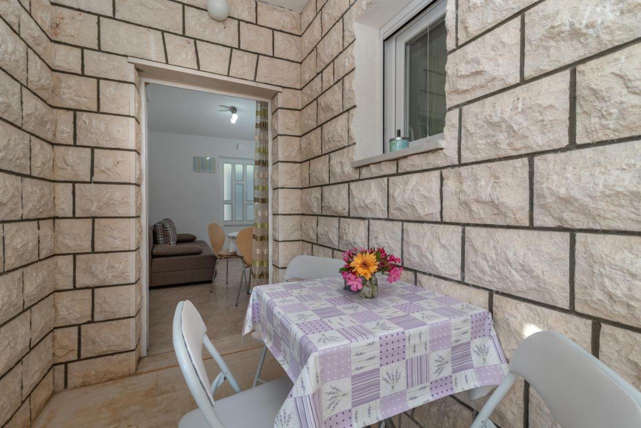 Apartment Nives Trogir Eksteriør bilde
