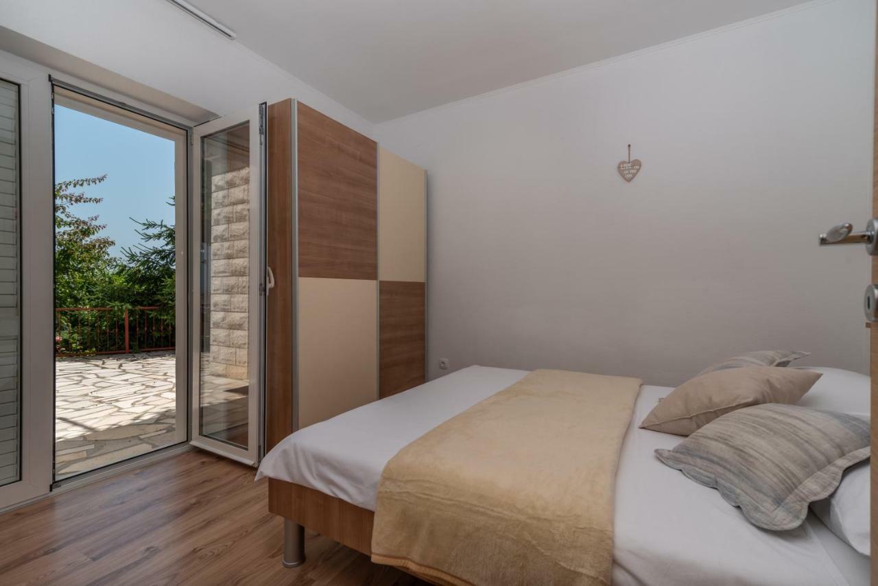 Apartment Nives Trogir Eksteriør bilde