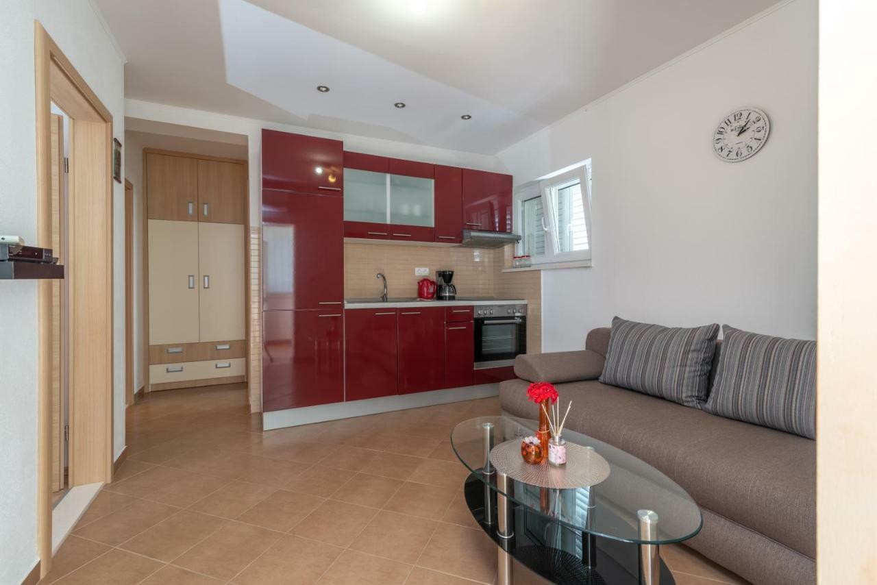 Apartment Nives Trogir Eksteriør bilde
