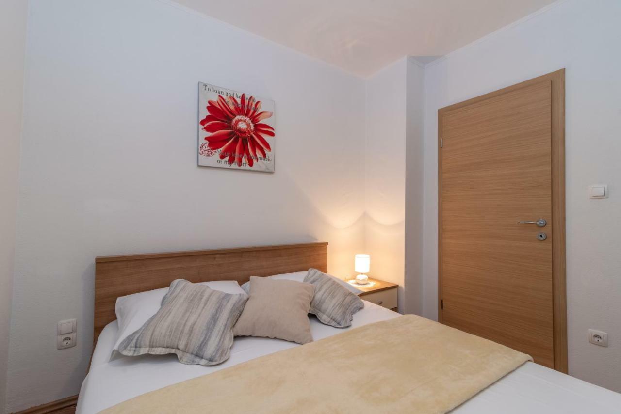 Apartment Nives Trogir Eksteriør bilde