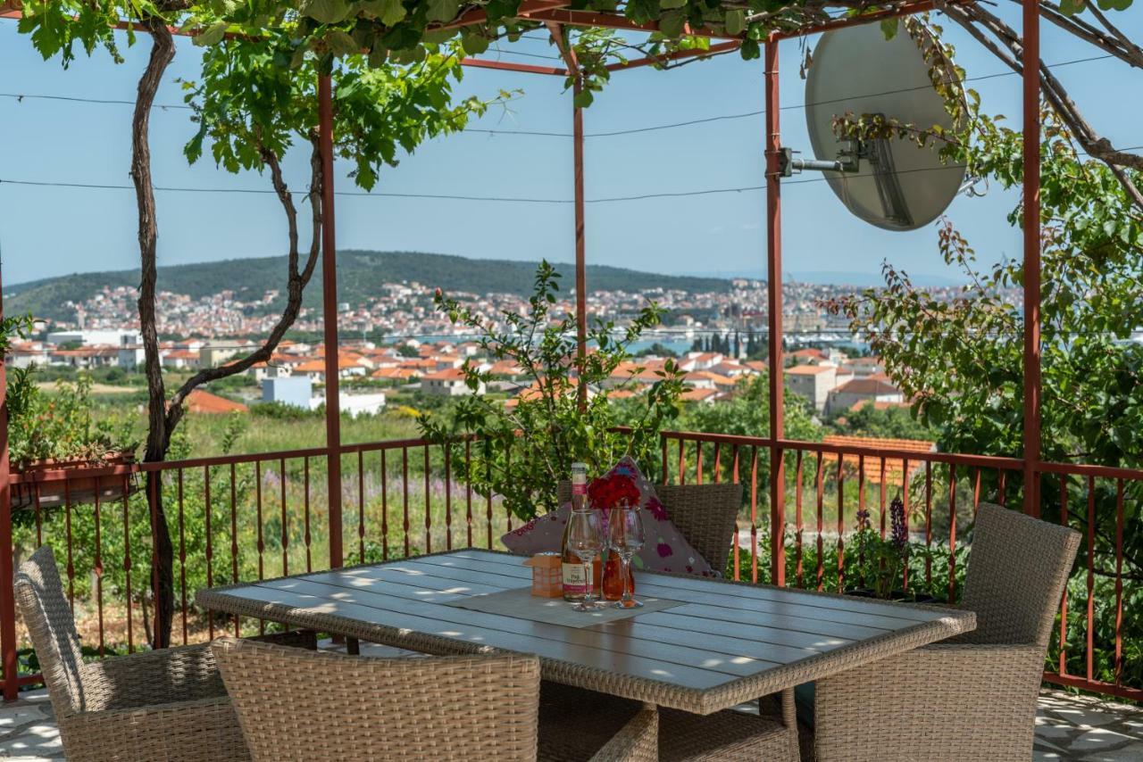 Apartment Nives Trogir Eksteriør bilde
