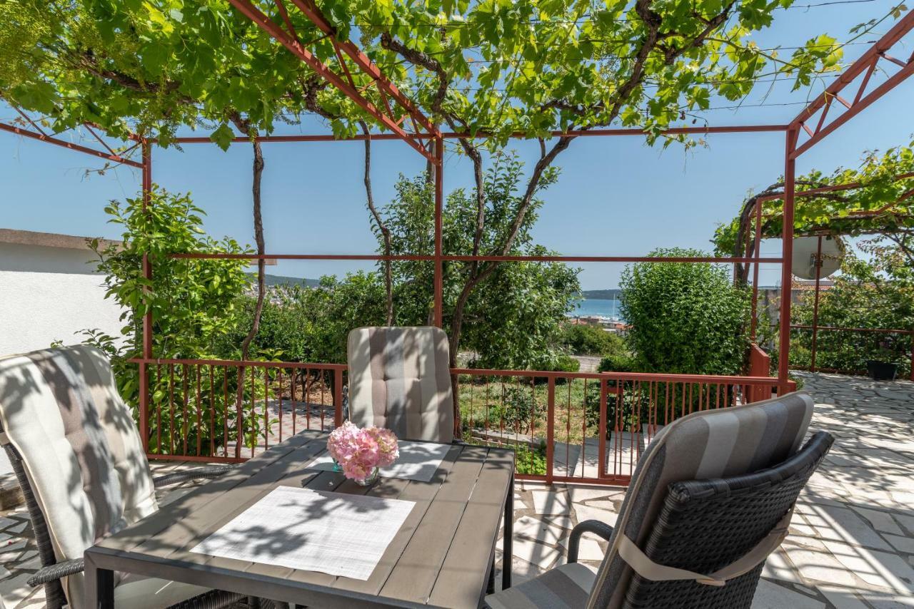 Apartment Nives Trogir Eksteriør bilde