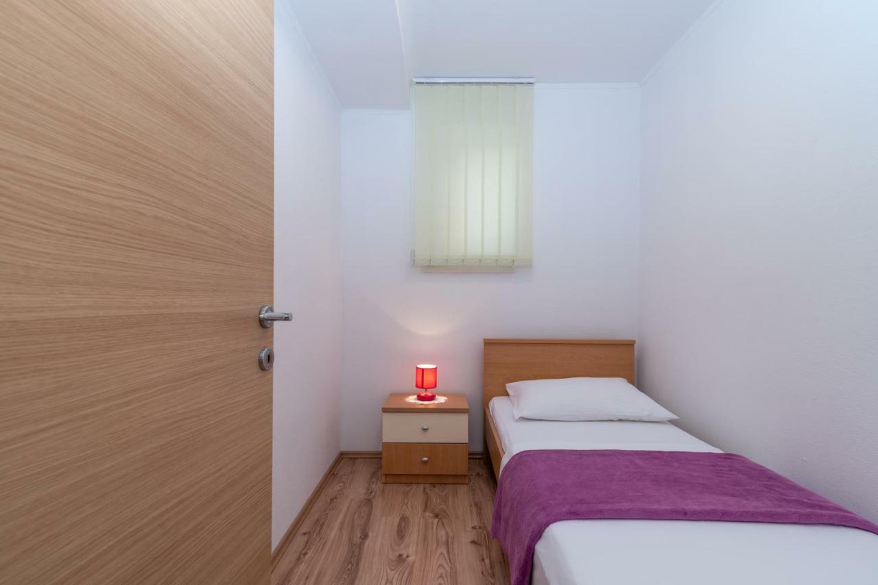 Apartment Nives Trogir Eksteriør bilde