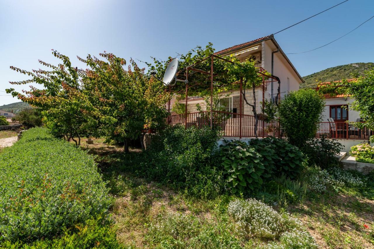 Apartment Nives Trogir Eksteriør bilde