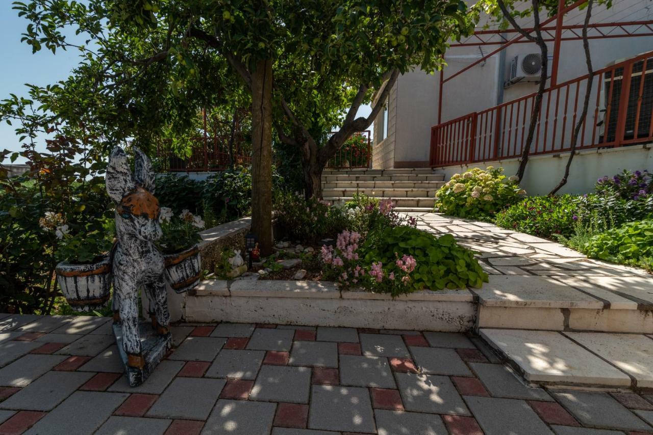 Apartment Nives Trogir Eksteriør bilde