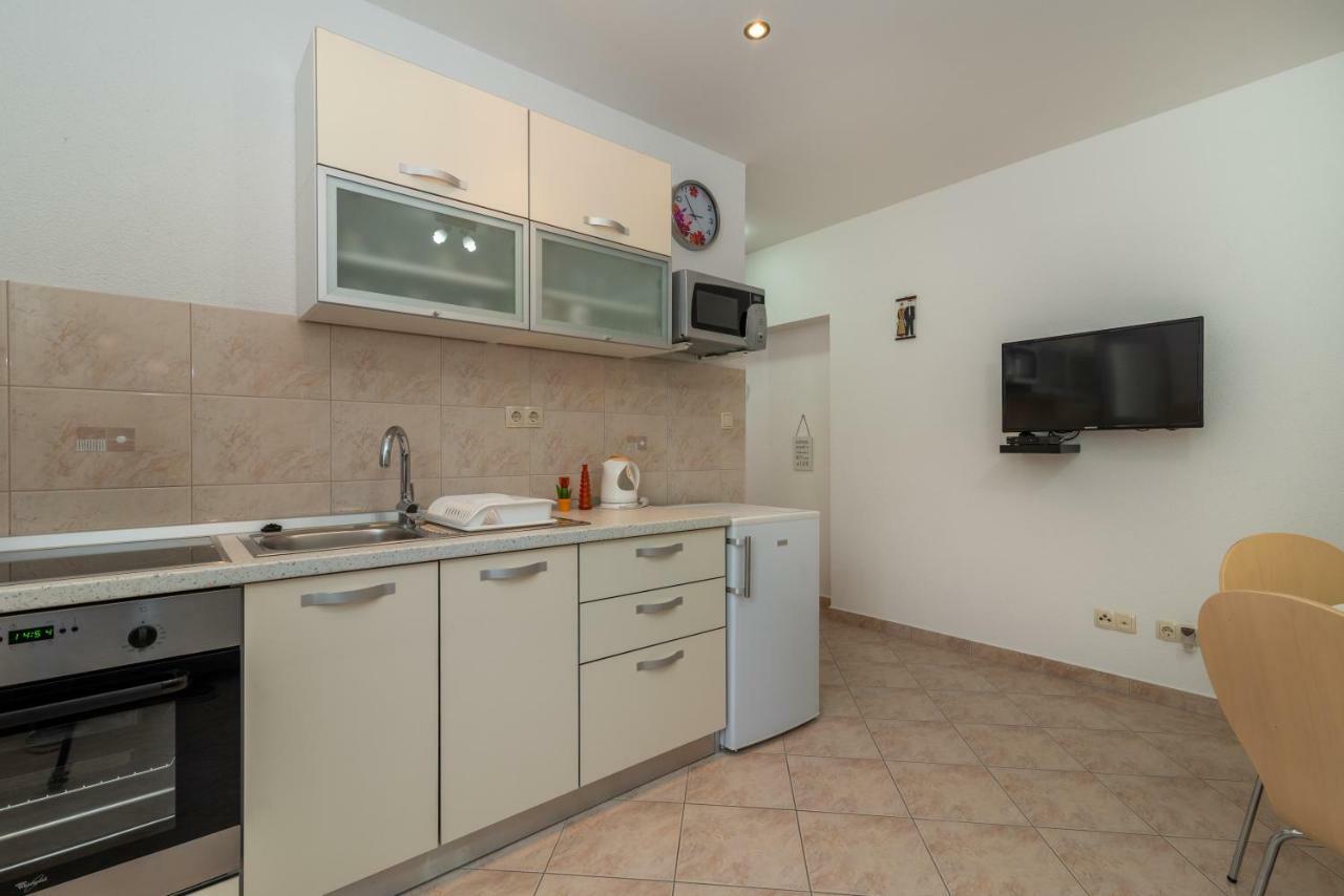 Apartment Nives Trogir Eksteriør bilde